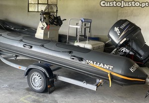 Valiant DR520 barco semi-rigido de 5,20m motor Yamaha 50cv e reboque