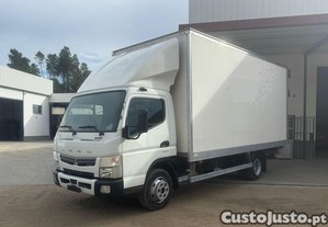 Mitsubishi Canter Fuso 7C15, com contentor