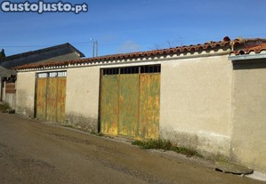Garagem Dupla Com Quintal - Cepos (Arganil)
