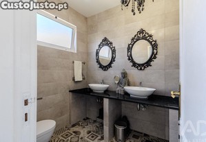 Apartamento T4 em Almada, Cova da Piedade, Pragal e Cacilhas de 92 m²