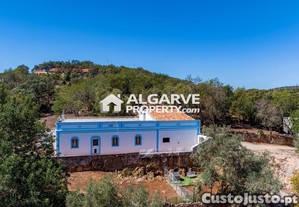 Charmosa quinta t3 com anexos e 3 hectares de terreno em santa bárbara de nexe