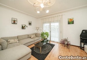 Apartamento T4 Na Avenida Da República - Póvoa...