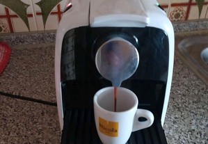 Máquina de café D'elta Q