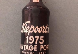 Porto Niepoort Vintage Port 1975 ( Bottled 1977)