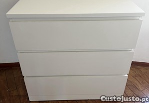 Cômoda Ikea