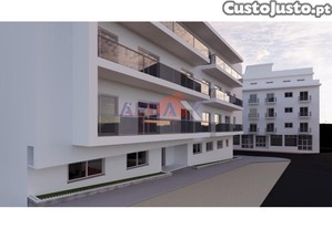 T3 - Frao C - R/C - Apartamento Com 140M2 De...