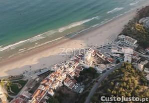 Terreno Urbano Com Vista Mar Em Salema, A 120 M...