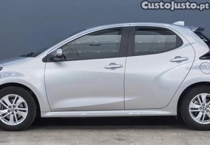 Toyota Yaris 1.5 Hdf Comfort Plus Apenas 35.000km Dezembro/24 | Carros ...