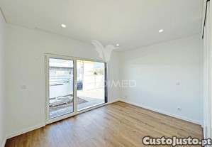 Apartamento t3 laranjeiro almada remodelado
