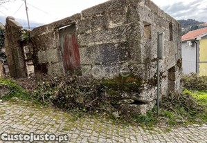 Casa Centenária Para Reconstrução Em Ansiães,...