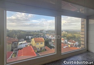 Carvalhos v.n.gaia t2 com lugar de garagem condominio fechado
