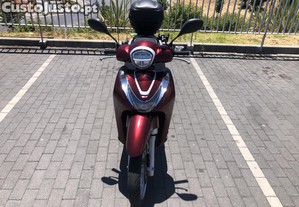 Honda SH125 ano 2023 | Só 3300 km | Muito bem estimada - 23