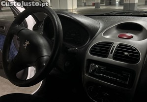 Peugeot 206 (2Swjzw) - 00