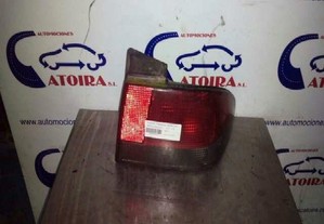 Pisca tras direito SAAB 9-3 2.0 I