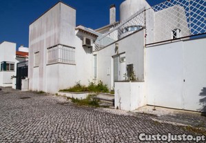 Moradia Para Renovar No Centro Da Figueira Da...