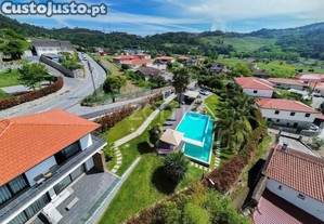 Moradia Individual T4 Com Piscina Em Geraz Do...