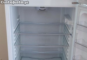 Frigorífico Hotpoint Ariston como novo