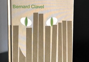 O Espião dos Olhos Verdes de Bernard Clavel