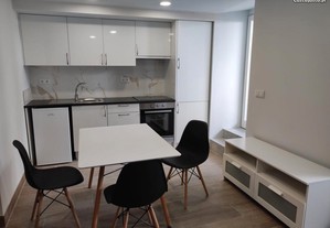 Apartamento tipo T0- novo - mobilado - Vianna do Castelo