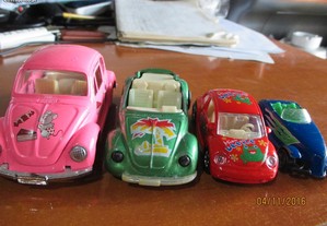 4 bonitas miniatura de carros