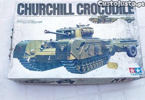 Churchill Crocodile da Tamiya Escala 1/35 Completo caixa com sinais de armazenamento