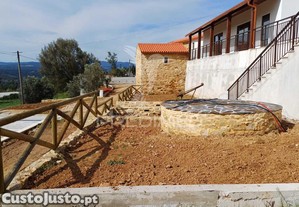 Quinta à em pedrógão pequeno
