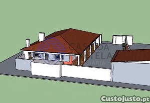 Terreno com ruína próximo de V. N. da Barquinha