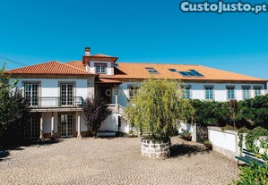 Histrico Solar Do Sec. Xvii ( Quinta Da Capela)