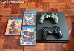 PlayStation 4 slim | 500GB | 2 COMANDOS + 3 JOGOS