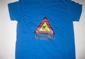 2 T-shirts Azuis/piadas/desenhos/novo/embalado!
