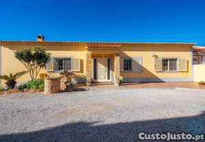 Casa / Villa T3 em Albufeira e Olhos de Água de 310,00 m²