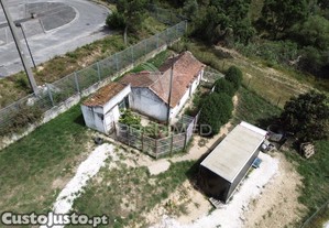 Moradia t2 para recuperar - santarém