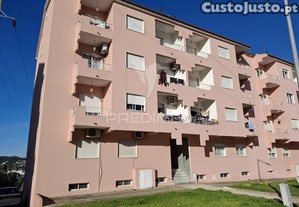 Excelente apartamento t3 com garagem e arrecadação.
