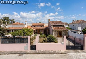 Casa / Villa T4 em Seixal, Arrentela e Aldeia de Paio Pires de 130,37 m²