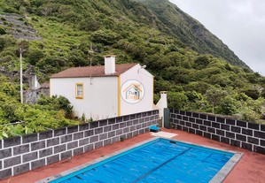 Moradia T2 com Piscina na Fajã dos Bodes Açores