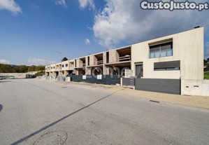 Moradia Nova T3 No Centro Da Póvoa De Lanhoso!