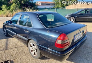 Mercedes-Benz C 220 W202 - 96