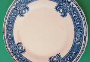 Prato raso em faiança Sacavém, Motivo Metz, azul