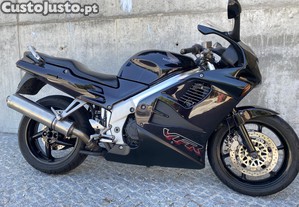 Honda VFR 750 F RC36/1994 - 94