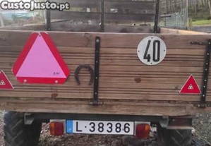 Motocultivador com reboque