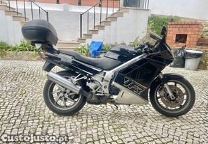 Honda Vfr 750 em bom estado