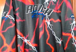 Camisola preta e vermelha manga comprida da marca FSBN Tamanho M