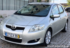 Toyota Auris 1.4 D4D MUITO NOVO - 07