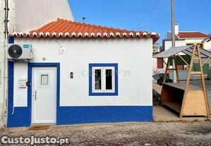 Moradia T1+1 Tradicional Recuperada em Entradas