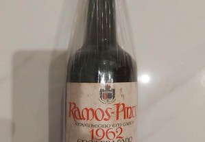 Vinho do Porto colheita 1962