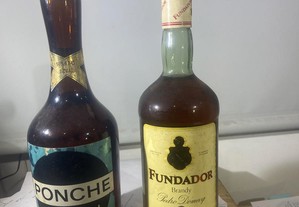 2- garrafas diferentes