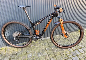 Bicicleta Btt KTM Carbono