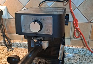 Máquina de café DeLonghi