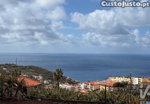 Apartamento T2 em Câmara de Lobos de 121,00 m²
