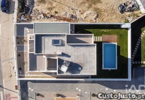 Casa / Villa T3 em Tornada e Salir do Porto de 210,00 m²